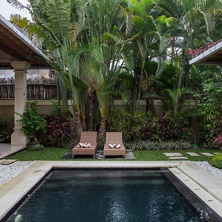 Villa Deshy Seminyak Eksteriør billede